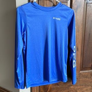 Columbia long sleeved shirt, size youth large